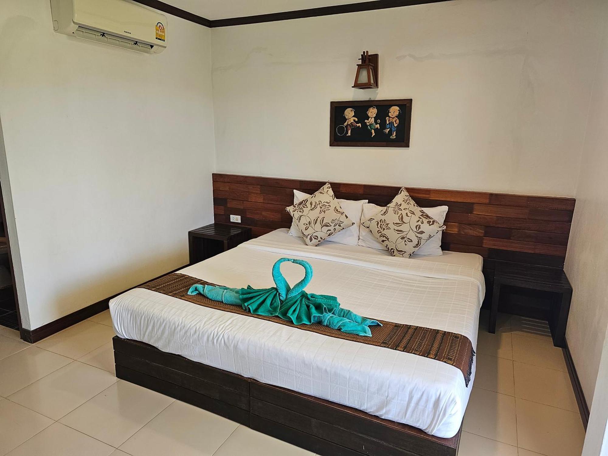 Cha-Cha Hotel Koh Lanta Bagian luar foto